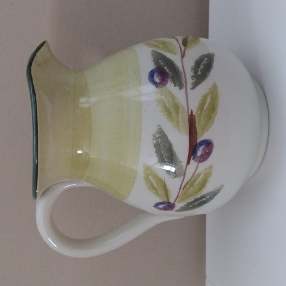 Bizzirri Pitcher Hand-painted Olives On A  Branch  Made in Italy Vintage - Picture 4 of 6